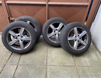 [ ZIMNÍ PNEU ] Kumho 205/55 R16 91H + [ KOLA ] 112 ET 35