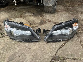 Přední Xenon Světla - Subaru Impreza 2008 STI