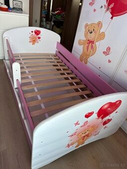 dětská postel a skříň