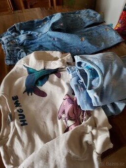 Dívčí pyžamo a džíny 116 a mikina 122