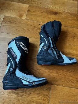 Boty na motorku RST
