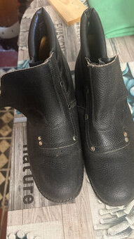 Boty pracovní vel. 10