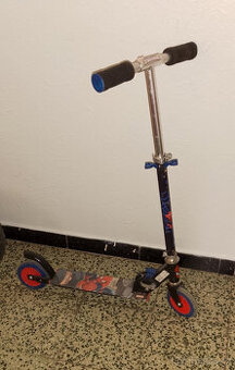 Koloběžka pro menší děti Spiderman