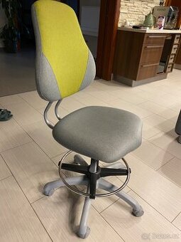 Dětská rostoucí židle české výroby