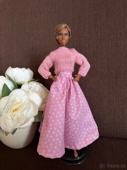 Obleček na panenku Barbie