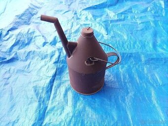 Plechová konvička na petrolej, 3l