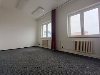 Pronájem kanceláří o rozměrech 9 - 20 m2, ulice Na Roudné, P