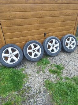 Prodám sadu kol na VW Touareg  ALU kol R18 5x130 8J18H2