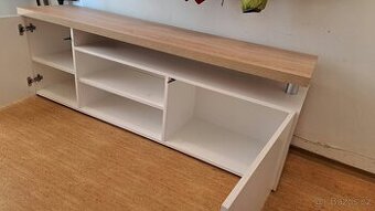 Sconto TV stolek