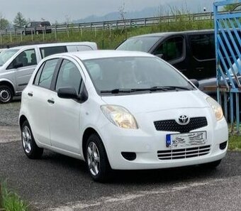Toyota Yaris 1.0 - opravdu velice krásná