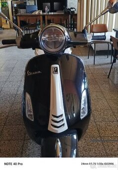 Vespa primavera 125
