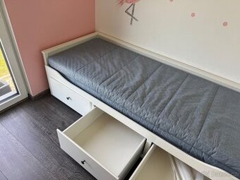 Postel ikea Brimnes