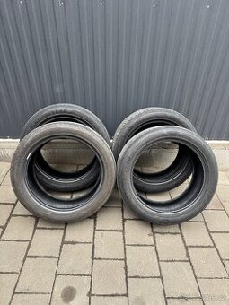 Goodyear Eagle F1 245/45 R18