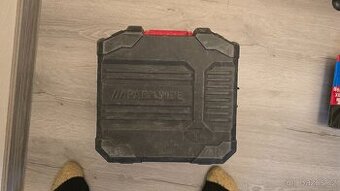 Prodám aku vrtačku Parkside + kufr + baterie