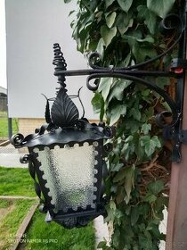 Zahradní lampa