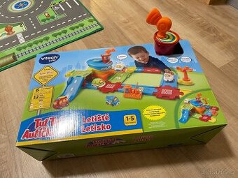 Tut-Tut Letiště VTECH (mluvící česky), top stav - 1