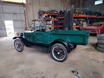 Ford model T pick up rok 1925
