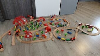 Woodyho Vláčkodráha + osmička + mašinka + dílky