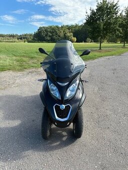 Prodám skútr PIAGGIO MP3 300 LT