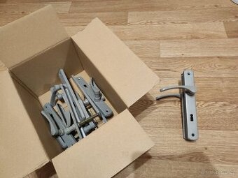 Dveřní kování šedé 6x - 1