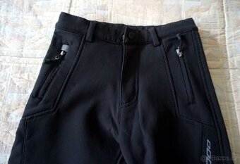 Dětské černé zateplené softshellové kalhoty v.110