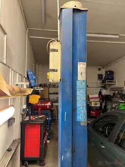 Dvousloupový zvedák  Ravaglioli italské výroby 3,2 t