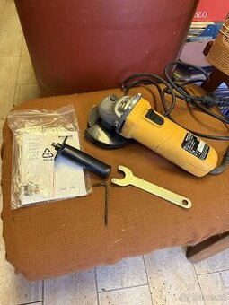 Bruska úhlová Einhell BWS 115 - 1, příkon 500 W,11000 ot