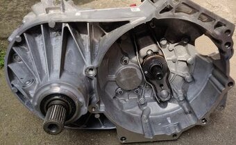 Nová manuální převodovka – 6 kvalt  Kódy: PRL, RGN, RKC, REK