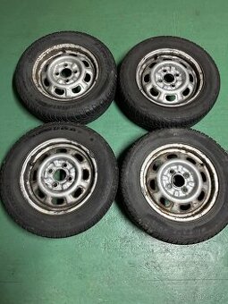 Prodám kompletní sadu - Zimní pneu včetně disků R13"