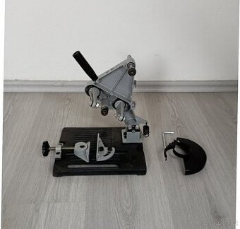 Stojan na úhlovou brusku