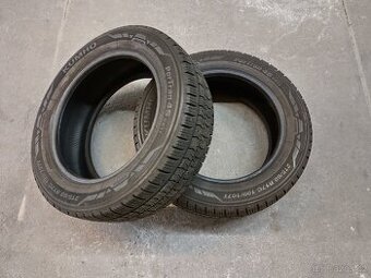 Celoroční pneu 215/60 R17C 109/107T