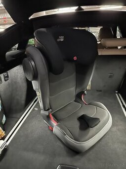 Autosedačka Britax Römer Kidfix III 15-36 kg. - 1