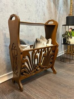 Stojan na noviny (141042)