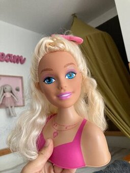 Barbie cesaci hlava