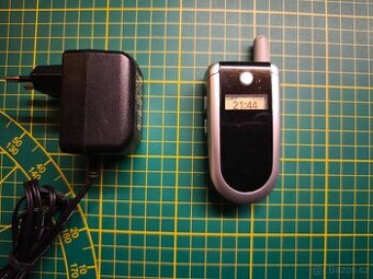 Motorola V180