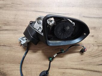 Pravé zpětné zrcátko Passat B8