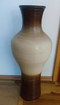 Velká váza v perfektním stavu, výška 66, šířka 26 cm. Ideáln