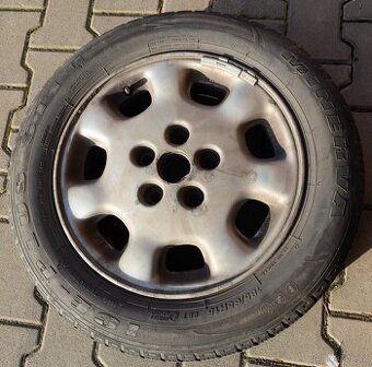 Pneu 185/65 R15