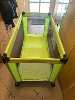 Dětská cestovní postýlka Scarlett Piki - zelená + kolečka