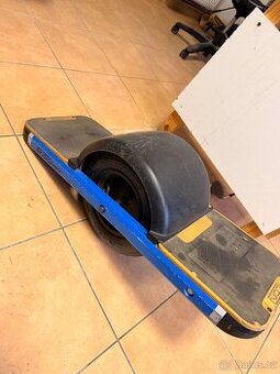 Onewheel XR v dobrém stavu