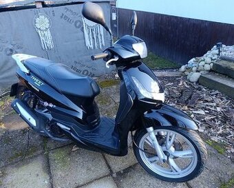 Peugeot Tweet 125ccm s kufrem