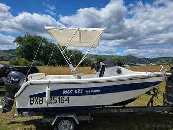 Kajutova lod 5x2m, vlek, motor 5-50, 4 motory