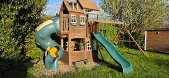 Dětský domek s tobogánem - 1