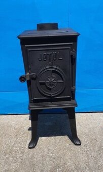 Litinová kamna Jotul F 601 N černý lak