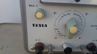 Tesla BM289 - starý retro voltmetr. - 1