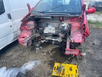 Náhradní díly renault Twingo 2