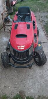 Zahradni traktor motor Briggs