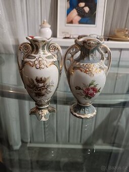 Prodám 2ks porcelánových váziček Dux