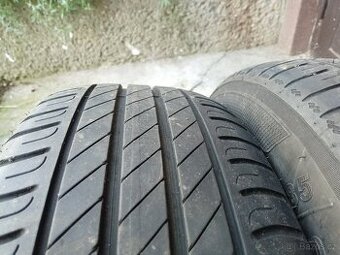 Prodám kompletní sadu pneu+disky 185/60R15