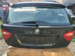 BMW e91 zadní dveře kufru